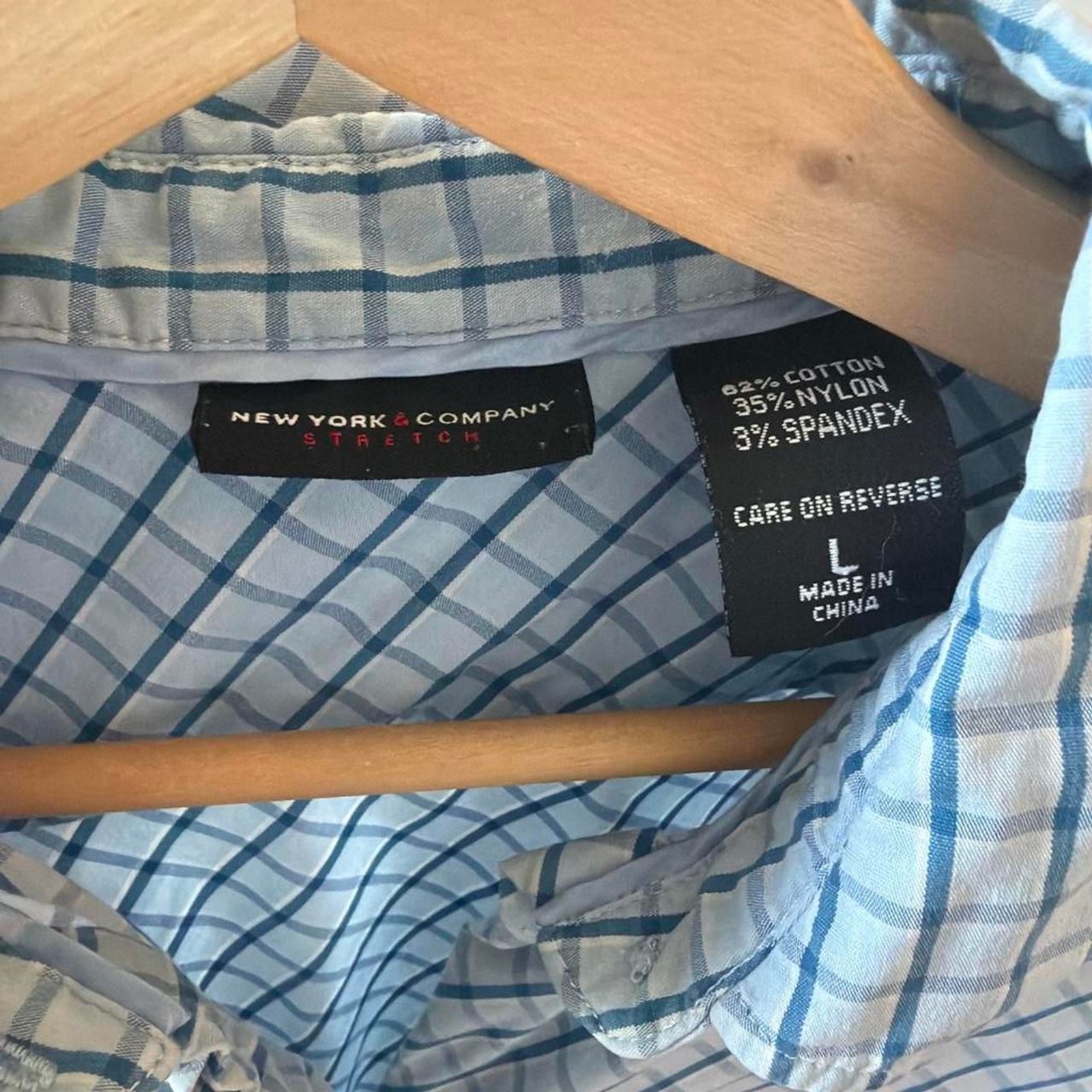 New York & Company Blue Plaid Button Front Shirt Women’s Large