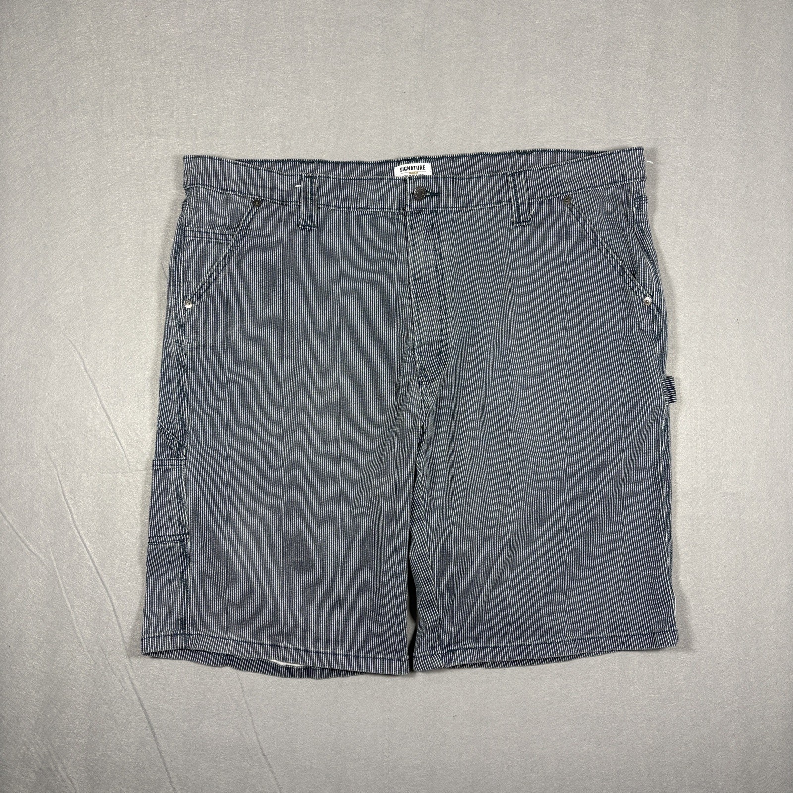 Signature by Levi Strauss Shorts Men’s 44 Carpenter Blue & White Stripe Workwear