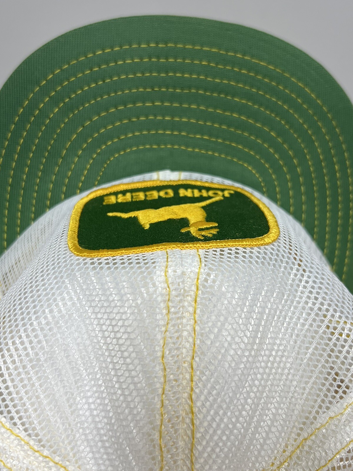 Vintage JOHN DEERE All Mesh Snapback Trucker Patch Cap Hat LOUISVILLE MFG CO USA