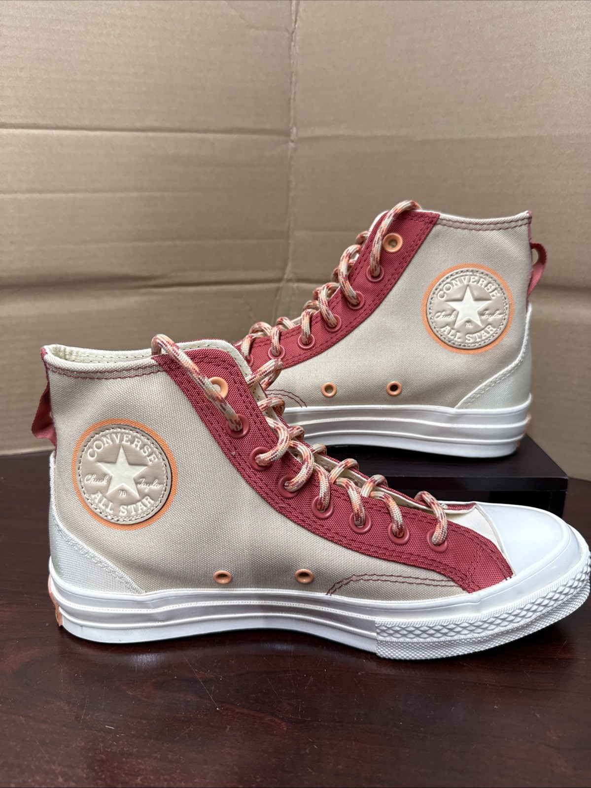 New Converse Chuck Taylor 70 High Top Sneakers Unisex – Men’s 7 -Women’s 9