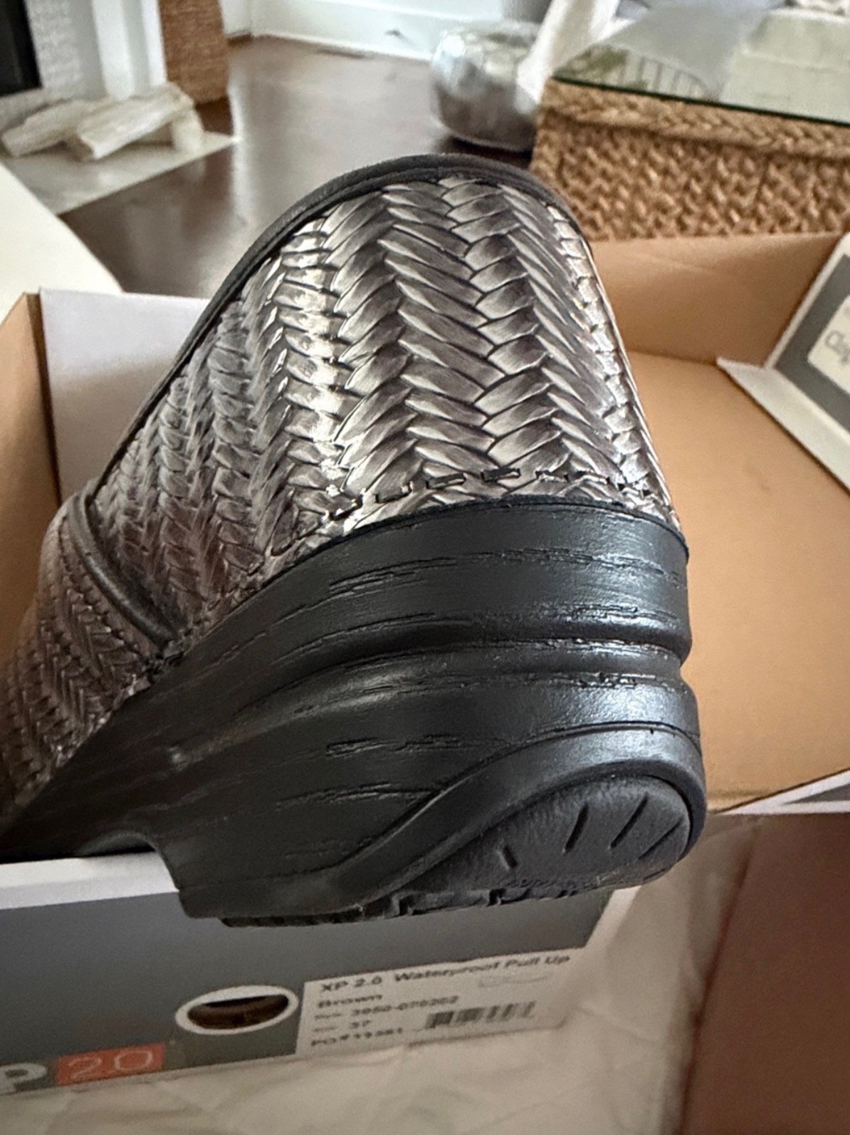 Dansko shoes XP 2.0 Gray Silver Black Knit Pattern Pattent Slip on Leather Clog
