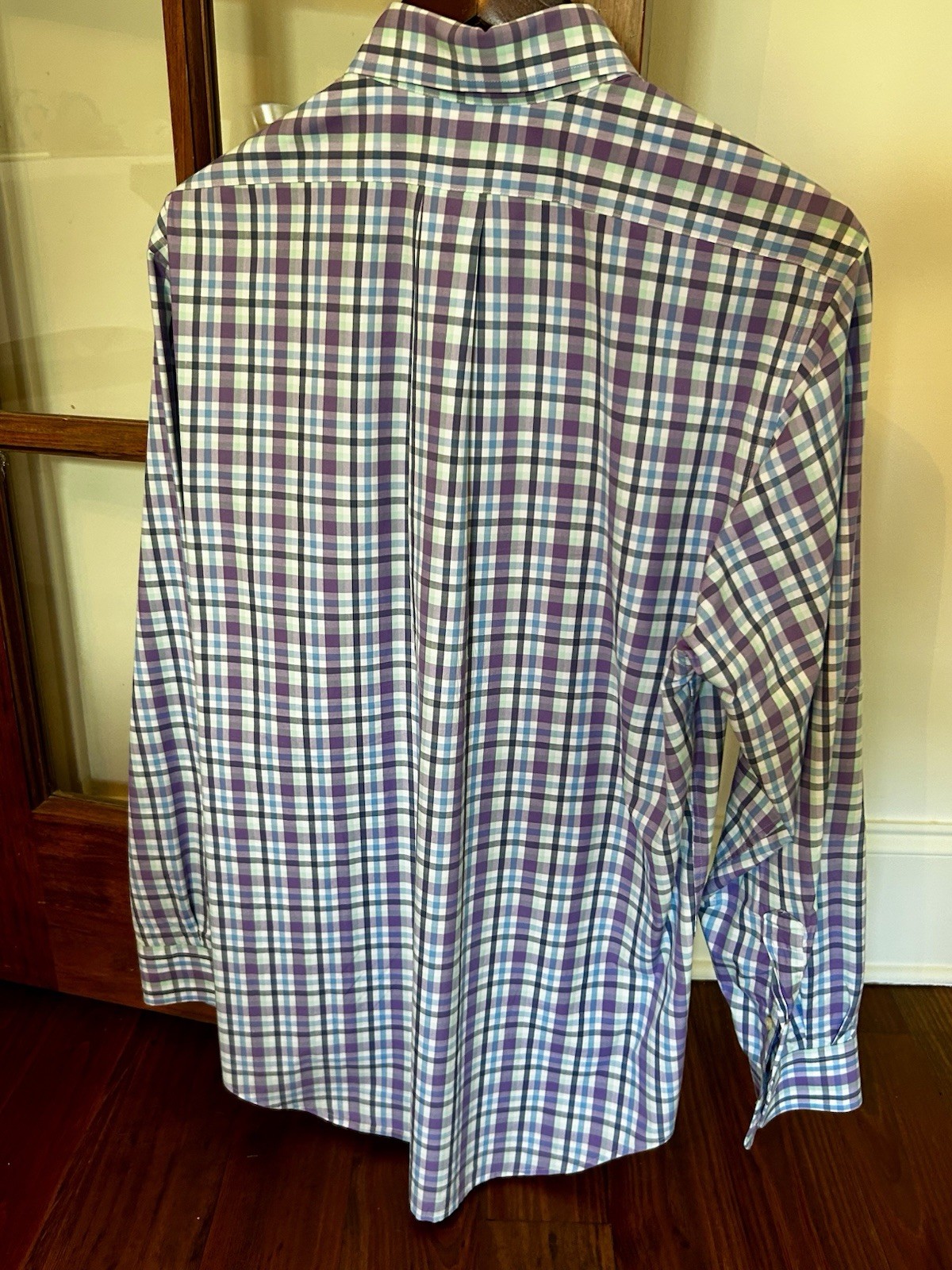 Vineyard Vines Men’s Medium Slim Fit Plaid Long Sleeve Tucker Button-up Vintage
