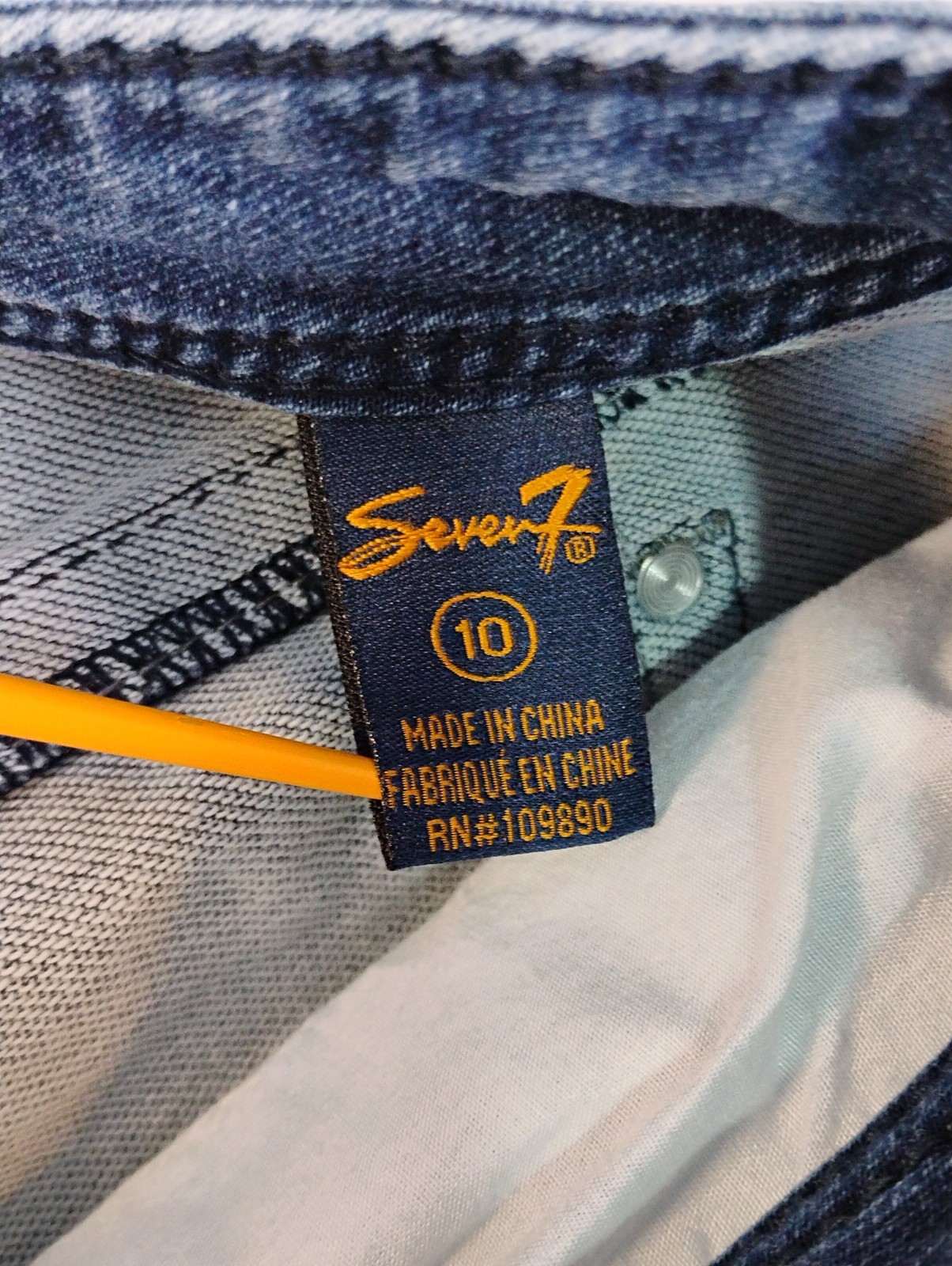 Seven7 Sunset Bermuda Shorts Size 10 Women Blue Stretch Distressed Raw Hem Denim