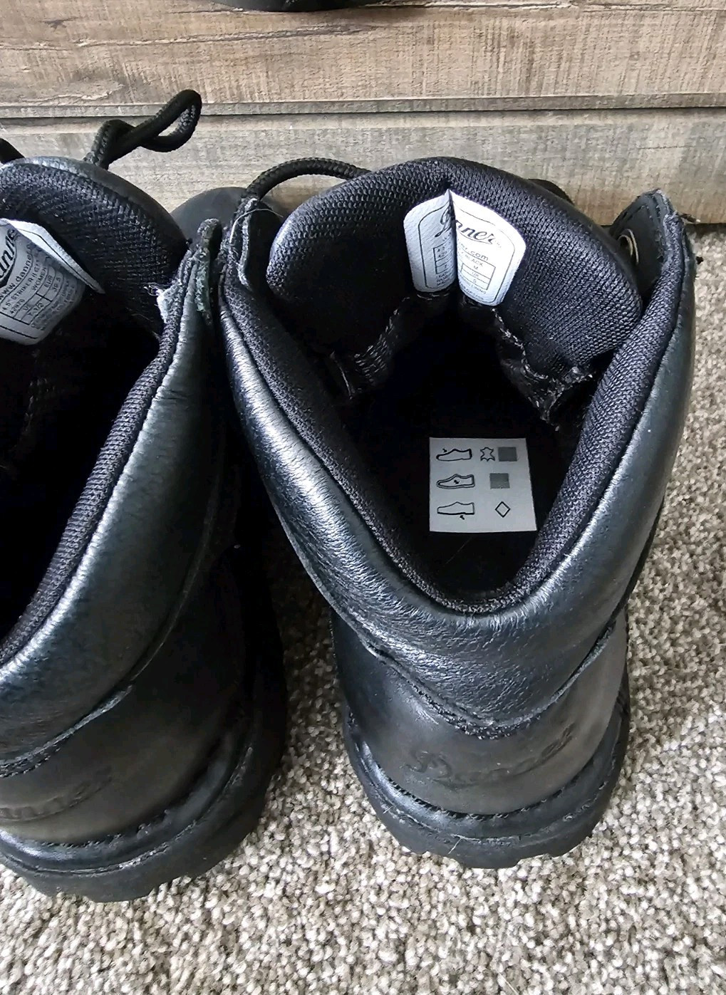 Danner Boots 7.5 Black Leather Striker II GTX 4.5″ Goretex Waterproof