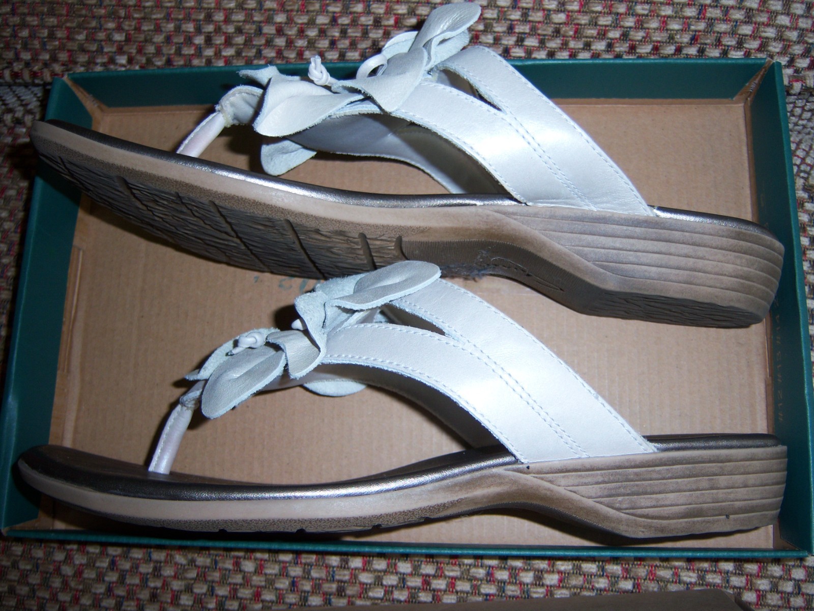 Clark’s bendables sandals 9.5M