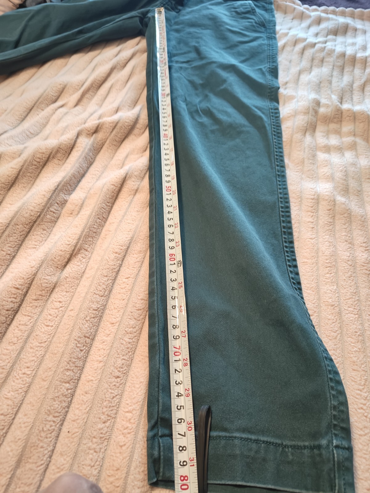 Men’s Levi’s Green Chino Pants. 32x 32. Worn Once. Discontinued 🔥