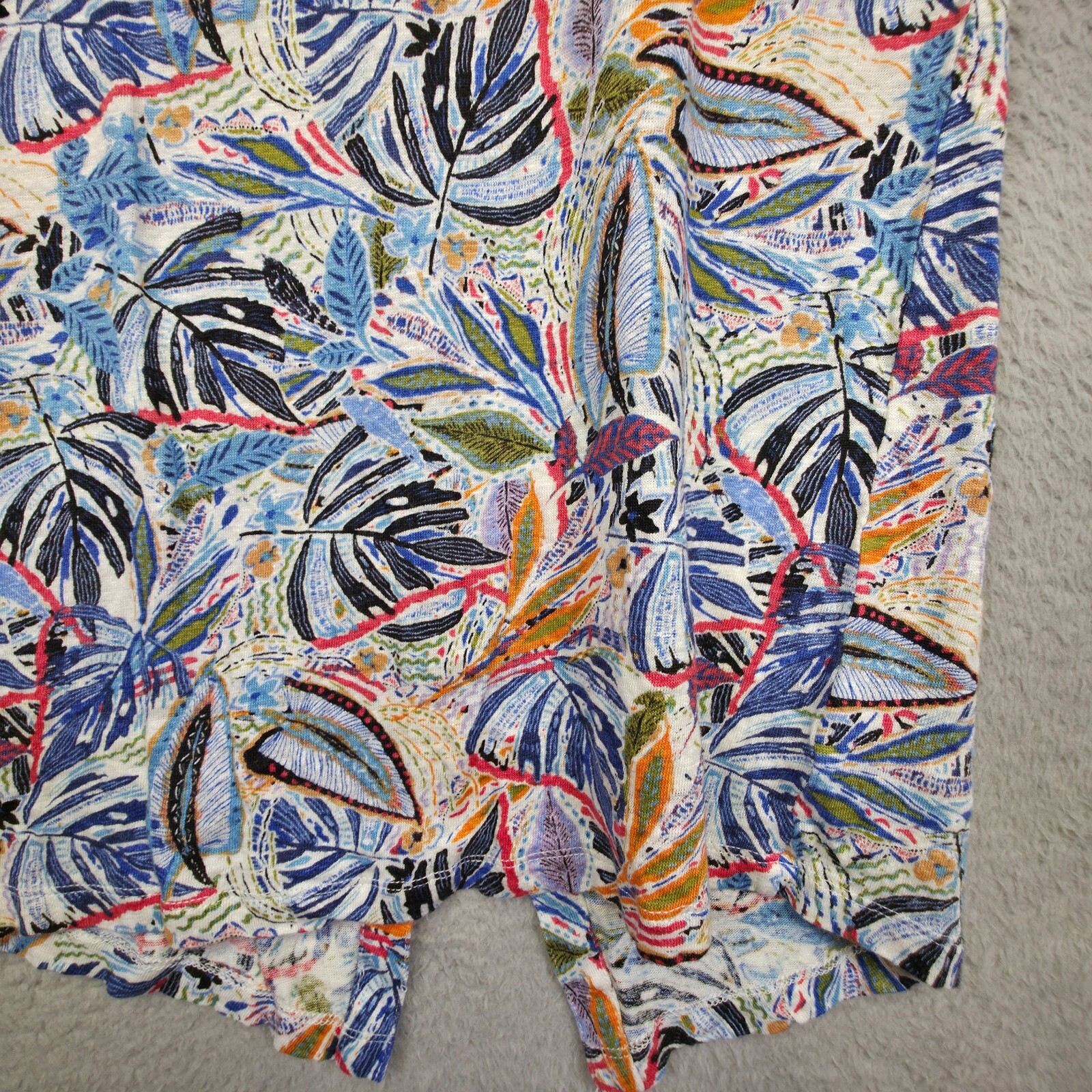 C&C California Top Womens M Blue Button Down Back Linen Floral Tropical Coastal