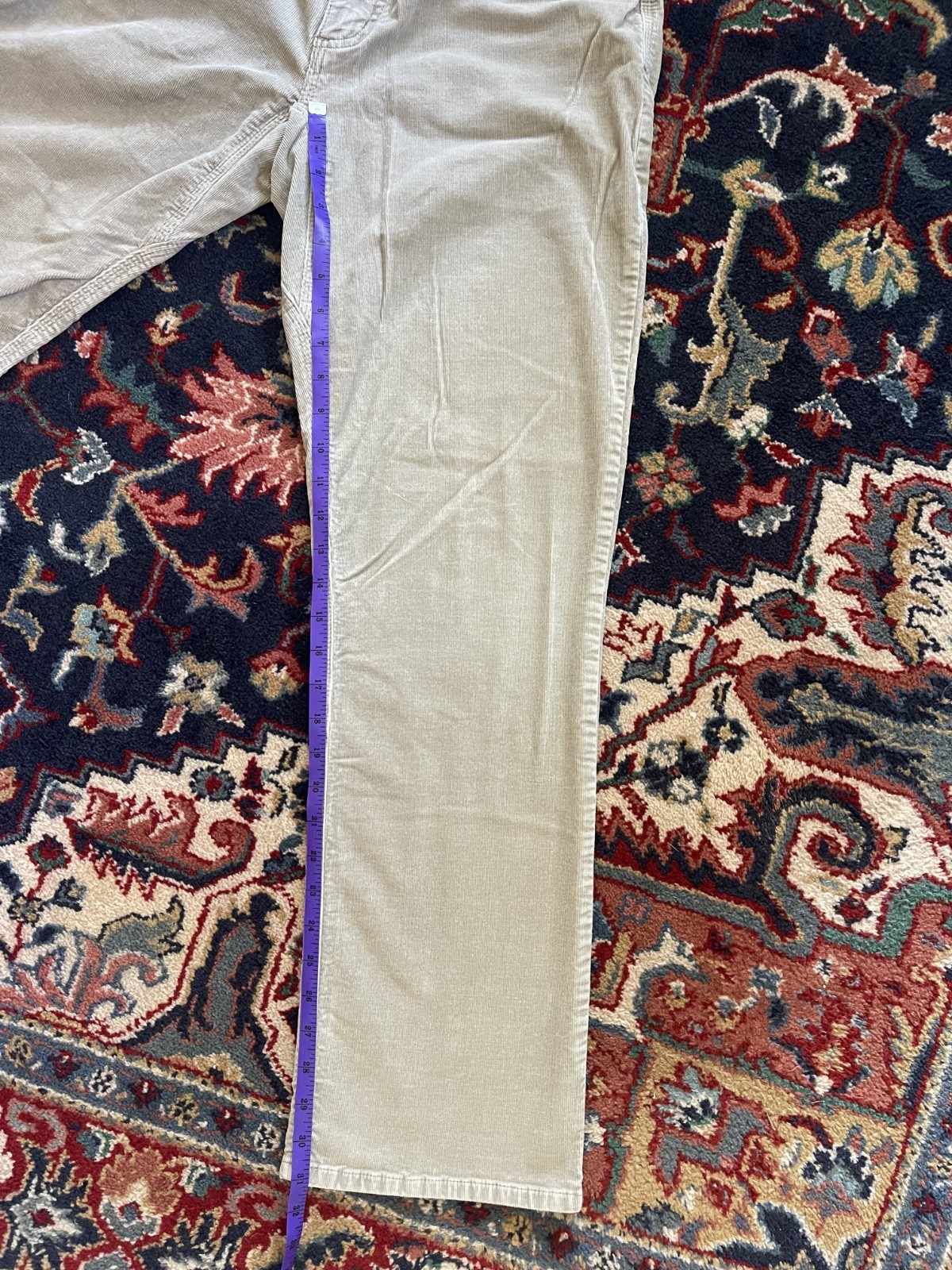 Mountain Khakis Men’s Beige Relaxed Fit Flat Front Chino Size 34 x 32