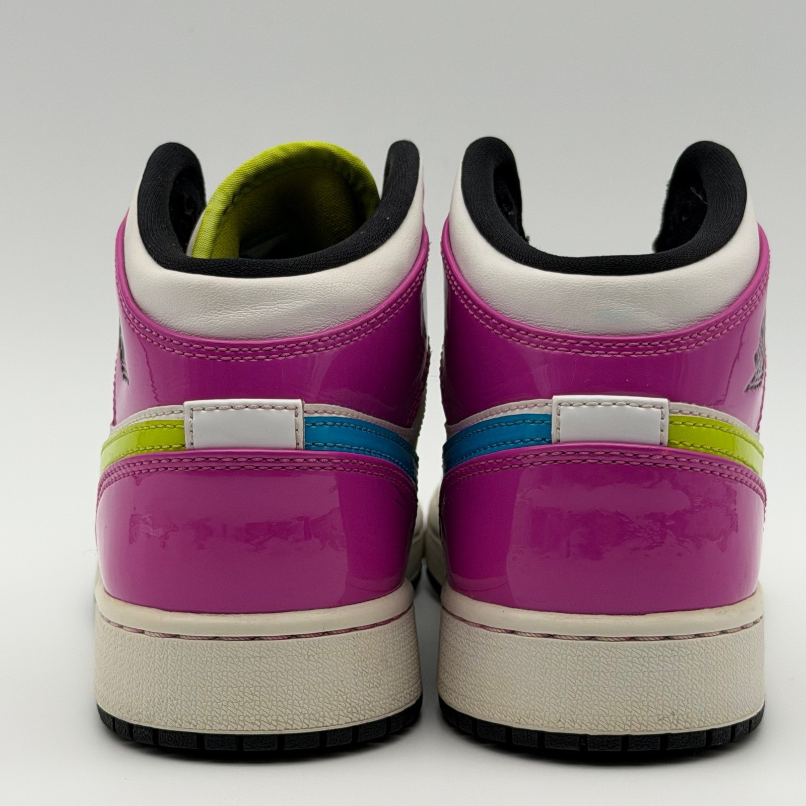 Jordan 1 Mid SE Cyber Active Fuchsia CZ9835-100 Size 5Y 6.5W
