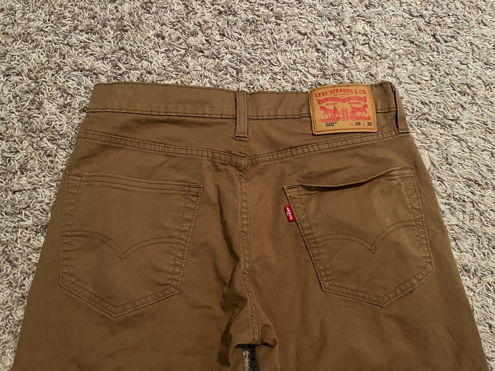 EUC Levi’s 502 PANTS Regular Tapered TAN Mens tag=29×32 (MEASURED 29×29) (9028)