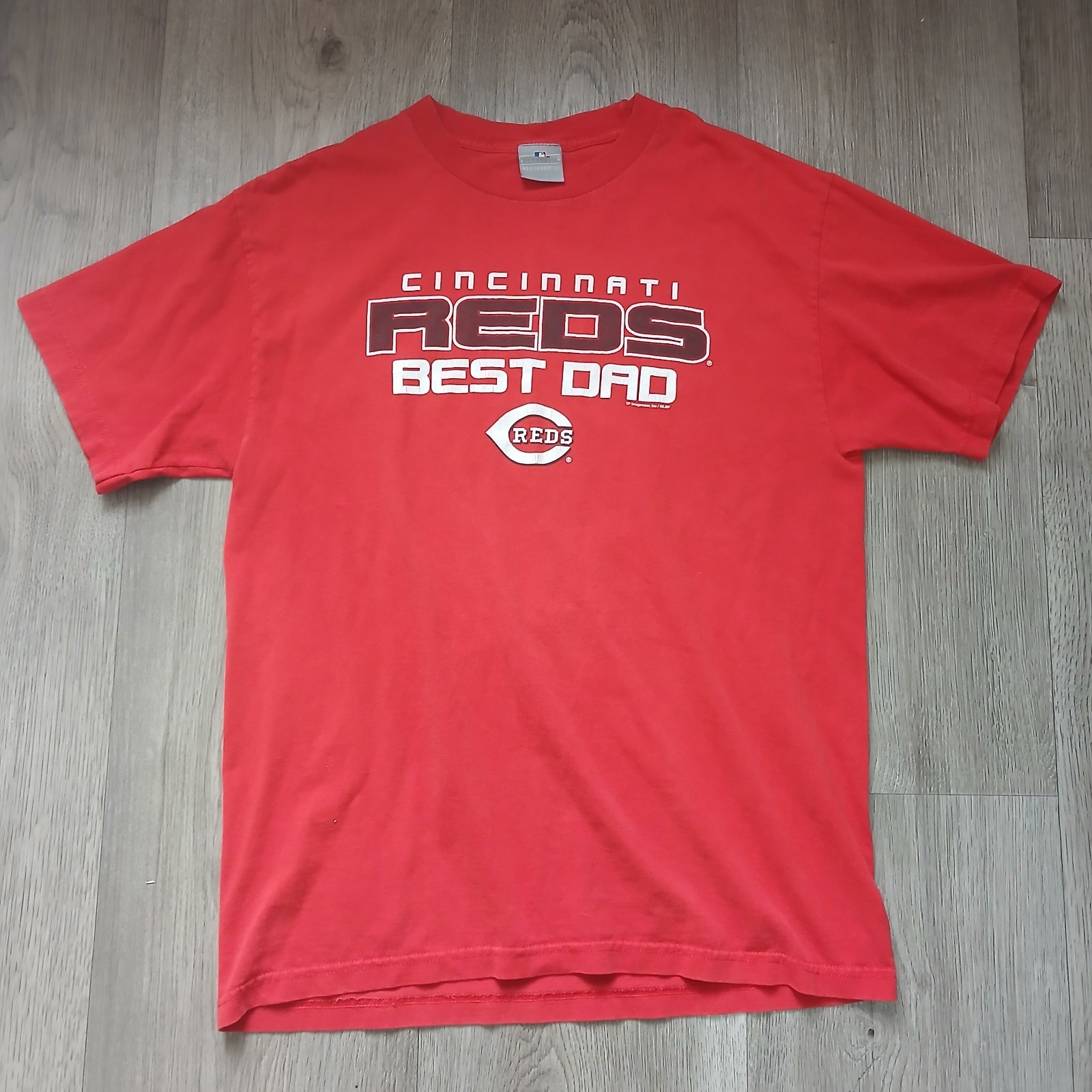 Cincinnati Reds Best Dad T-Shirt Red MLB Genuine Merchandise – Men’s Large -…