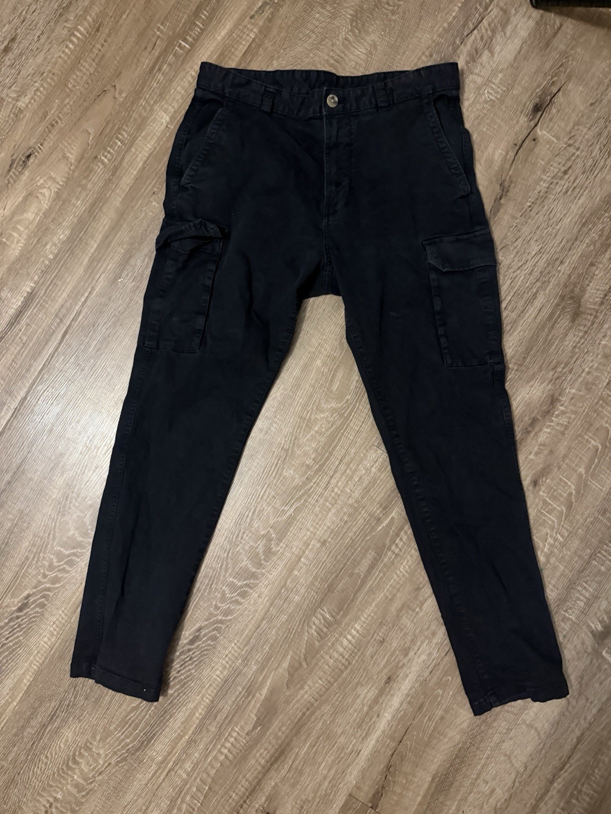 ZARA Men’s Black Cargo Pants 32W Regular Flat Front Pockets Button Closure