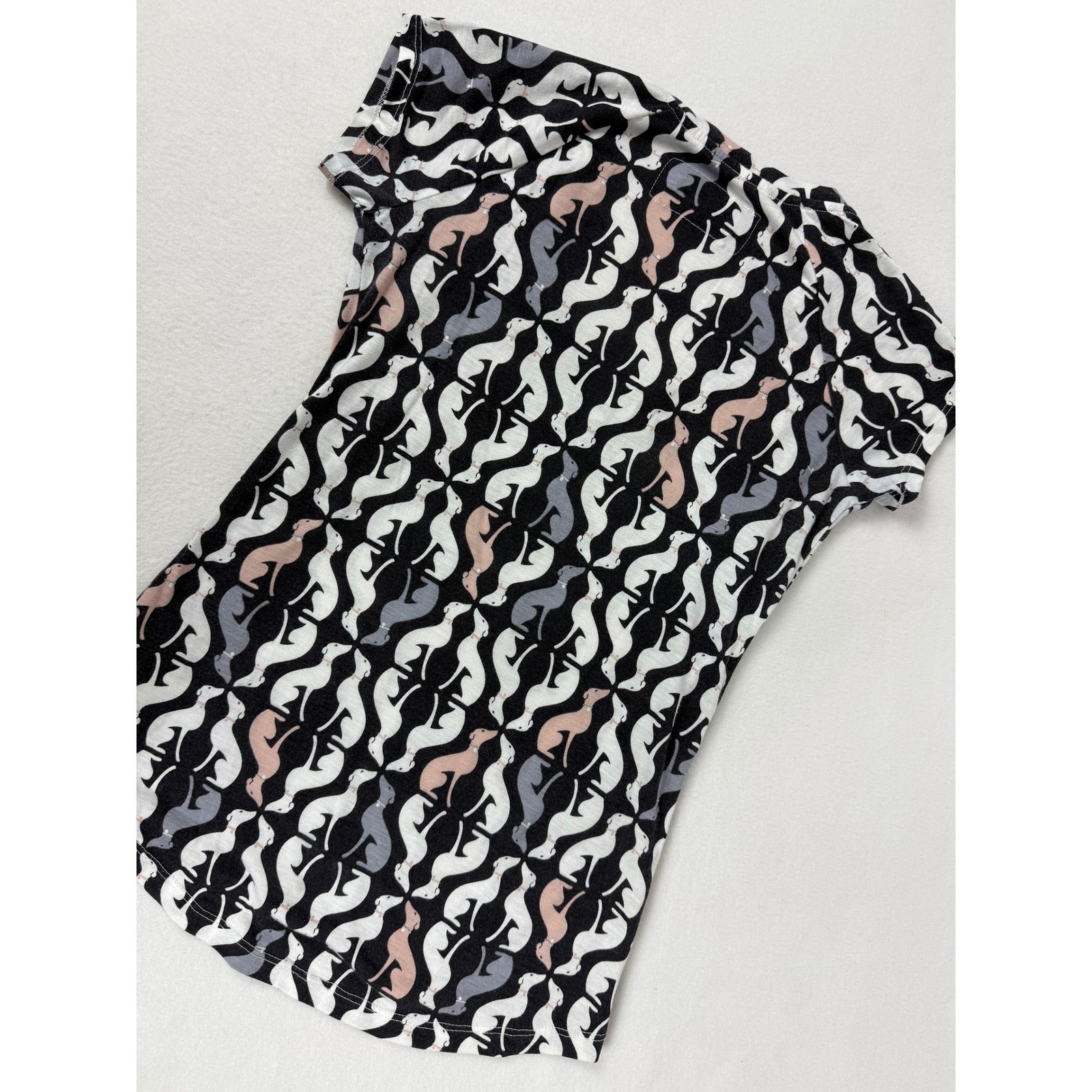 Porridge Women’s XS Top Short Sleeve V Neck All Over Dog Print