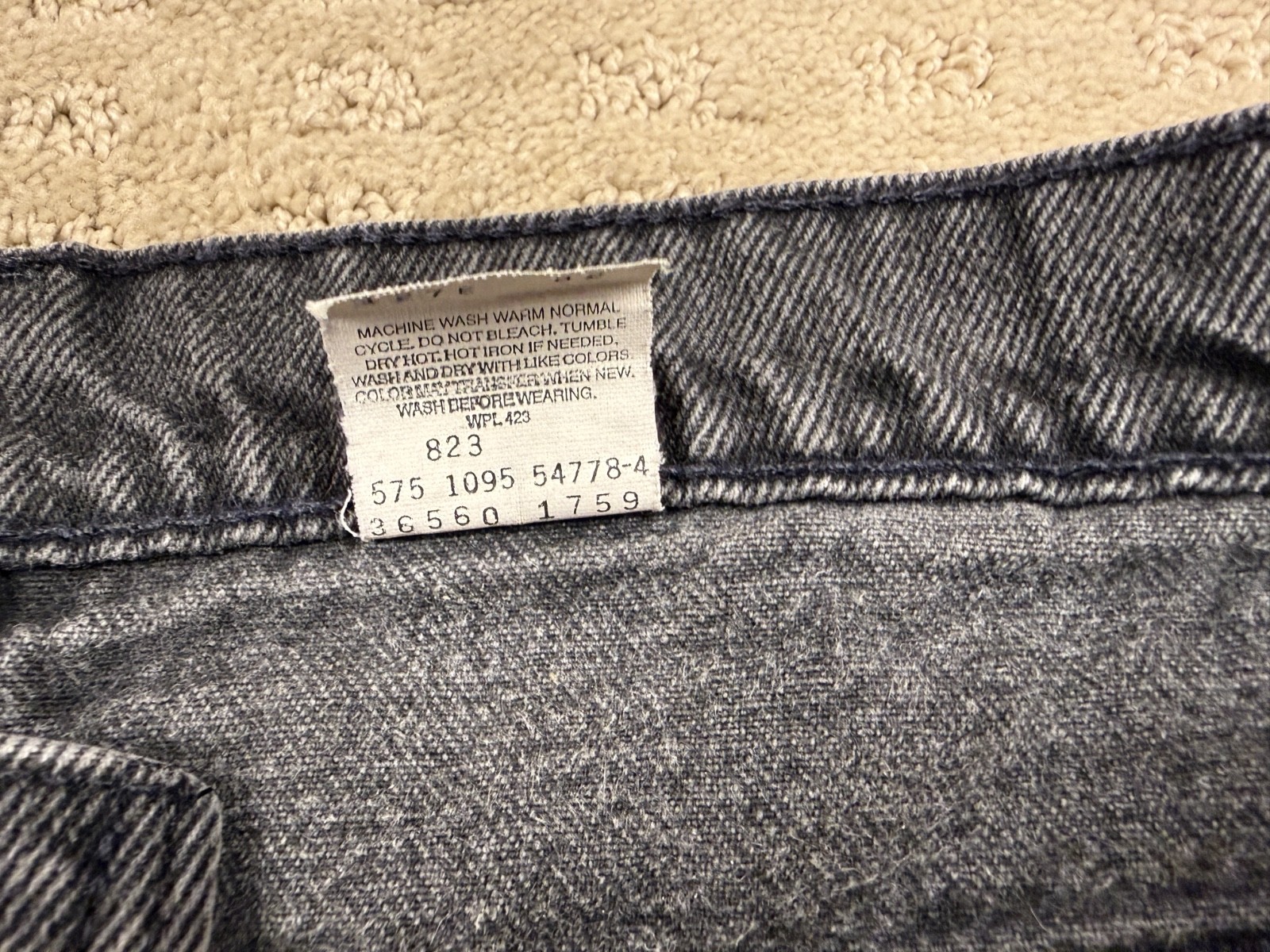 Vintage Men’s Levi’s Orange Tab 560 Loose Fit Shorts Black Waist Size 40 #1166