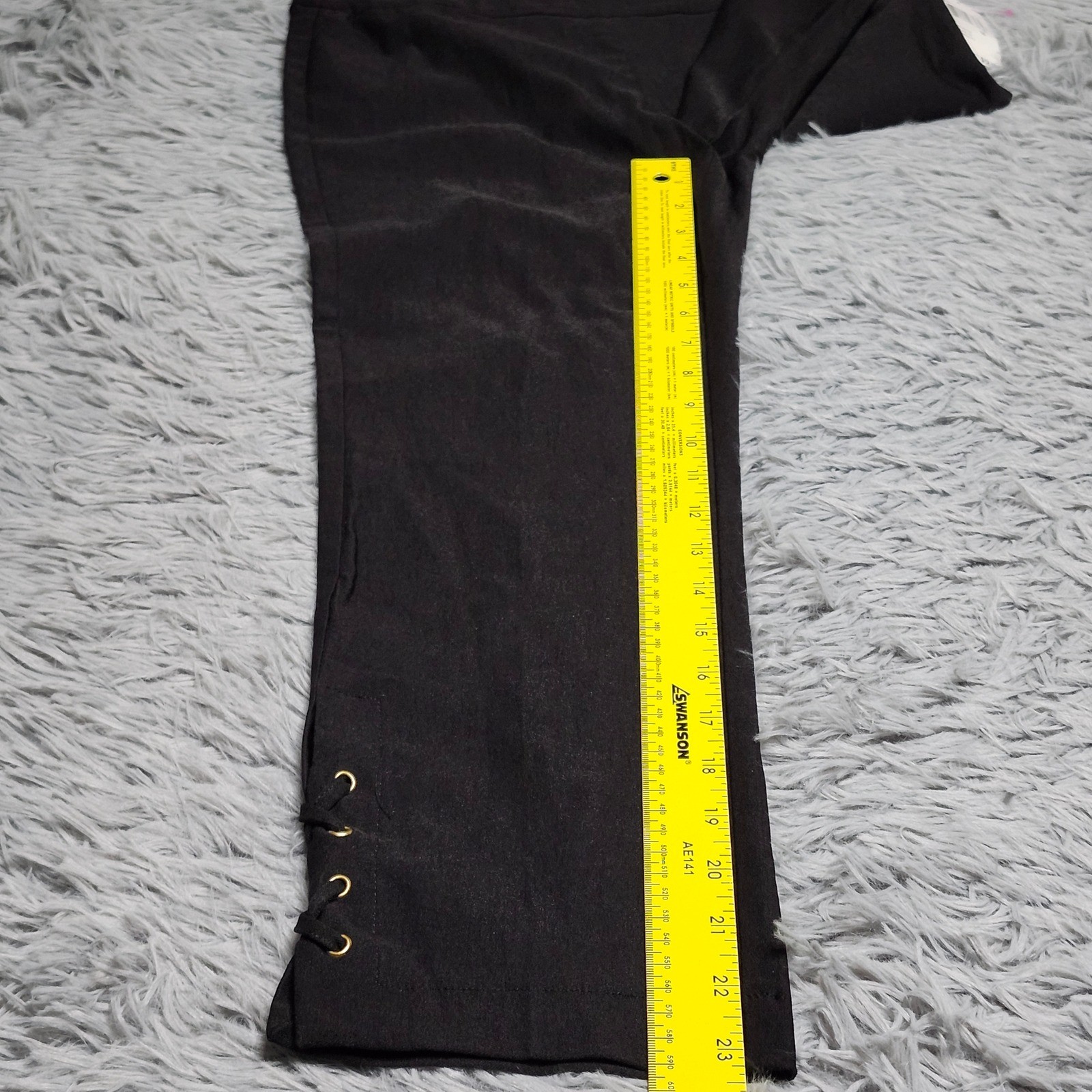 New Premise Pants Womens Medium Black Rayon Nylon Spandex Pull On NWT Capri