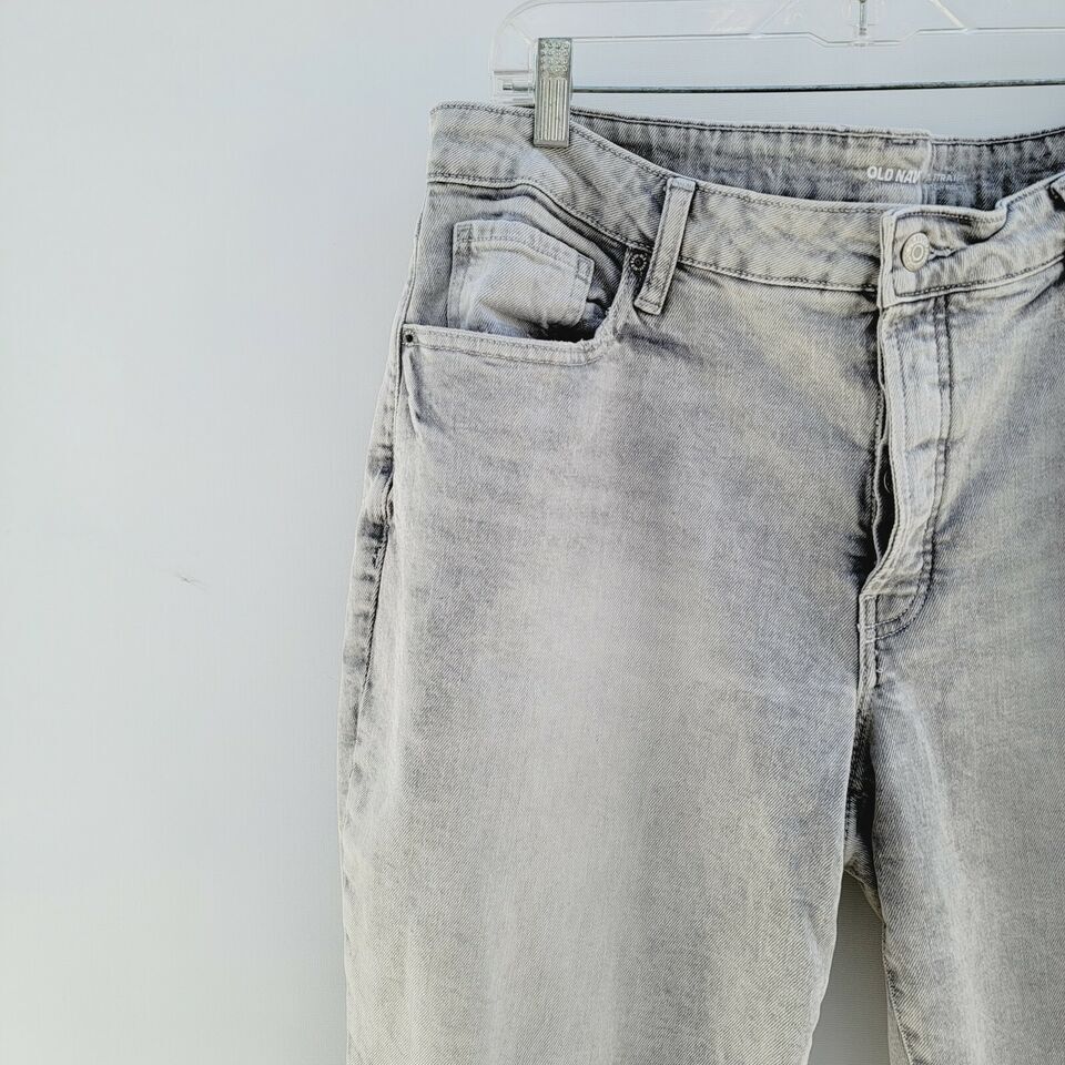 Old Navy Women’s High-Waisted Straight Leg Jeans Gray