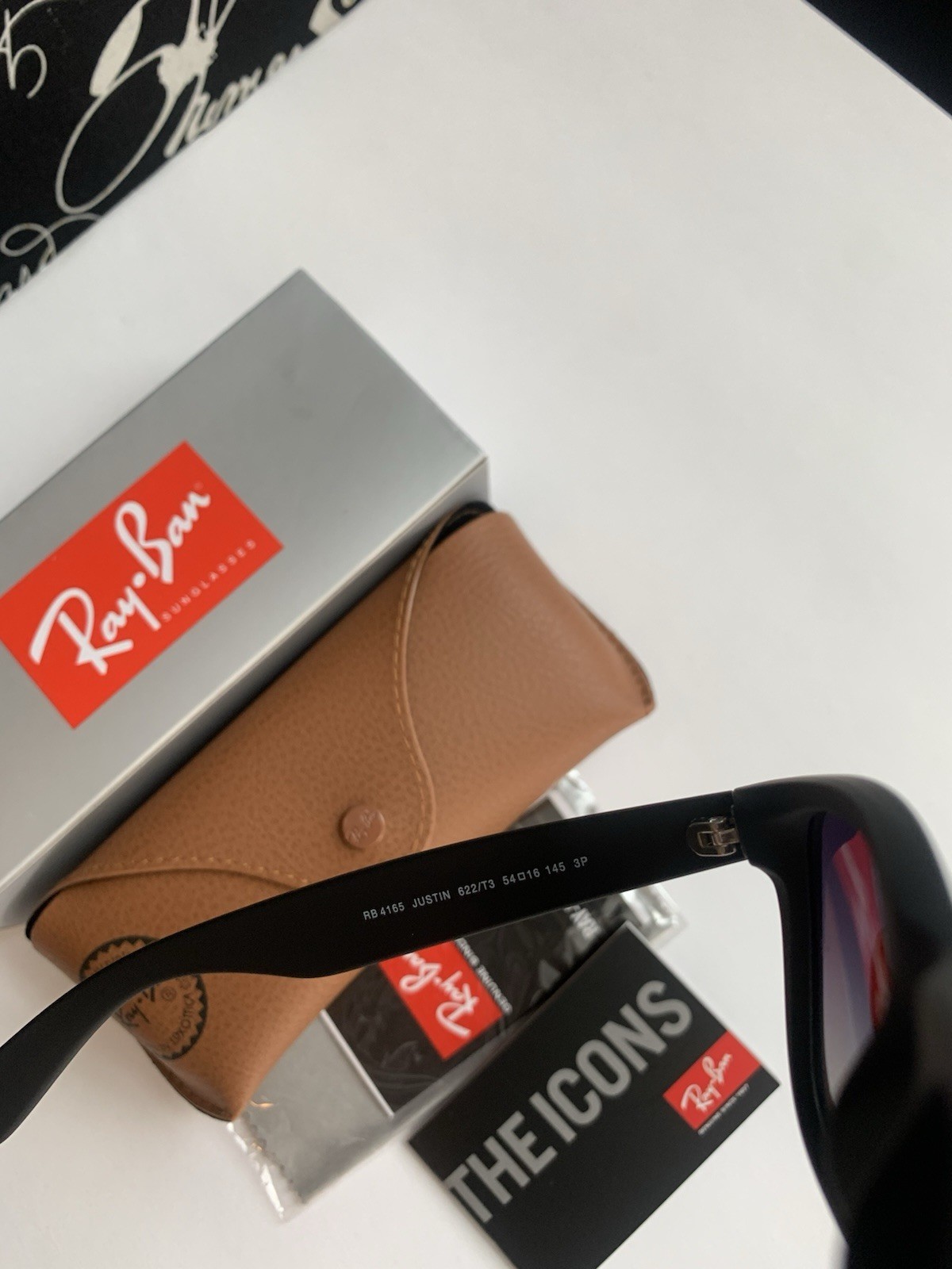 Ray-Ban RB4165 622/T3 Justin Black 54mm Grey Gradient Polarized Sunglasses