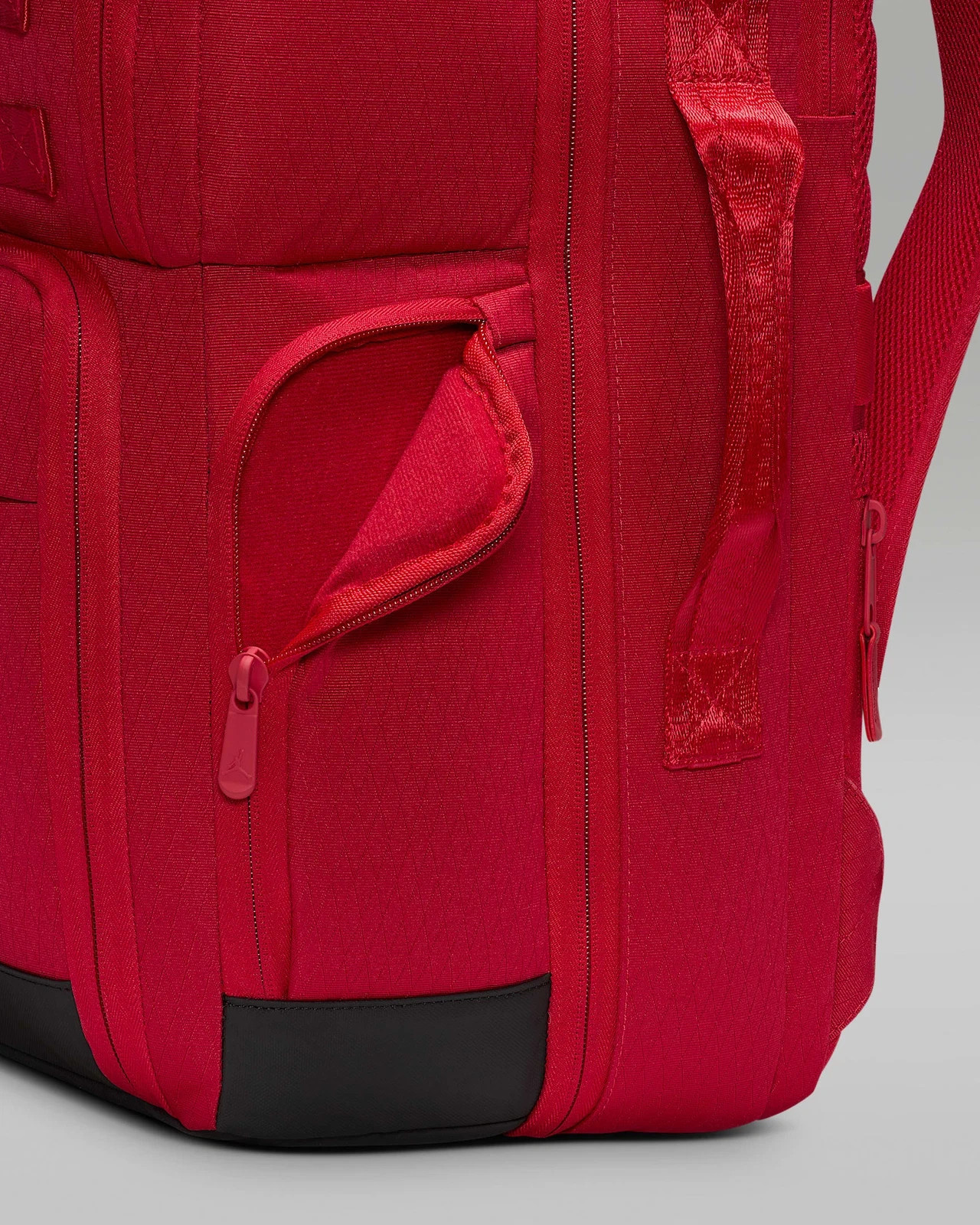 Nike Air Jordan Collector Backpack 31.5L Gym Red Cordura MA0944-R78
