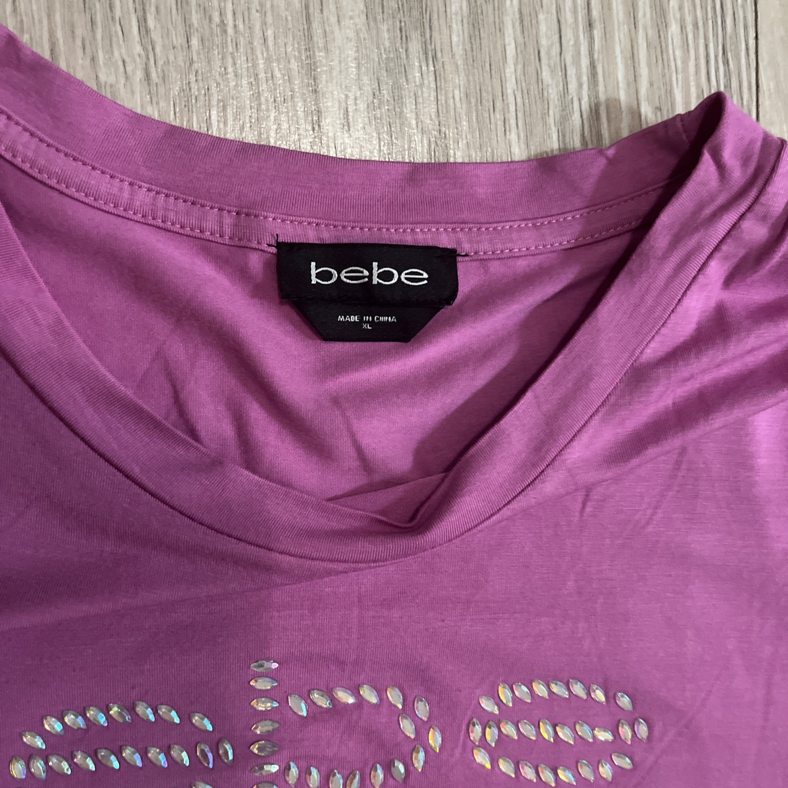 Bebe Pink Rhinestone Logo Short Sleeve T-Shirt Women’s Regular Size XL