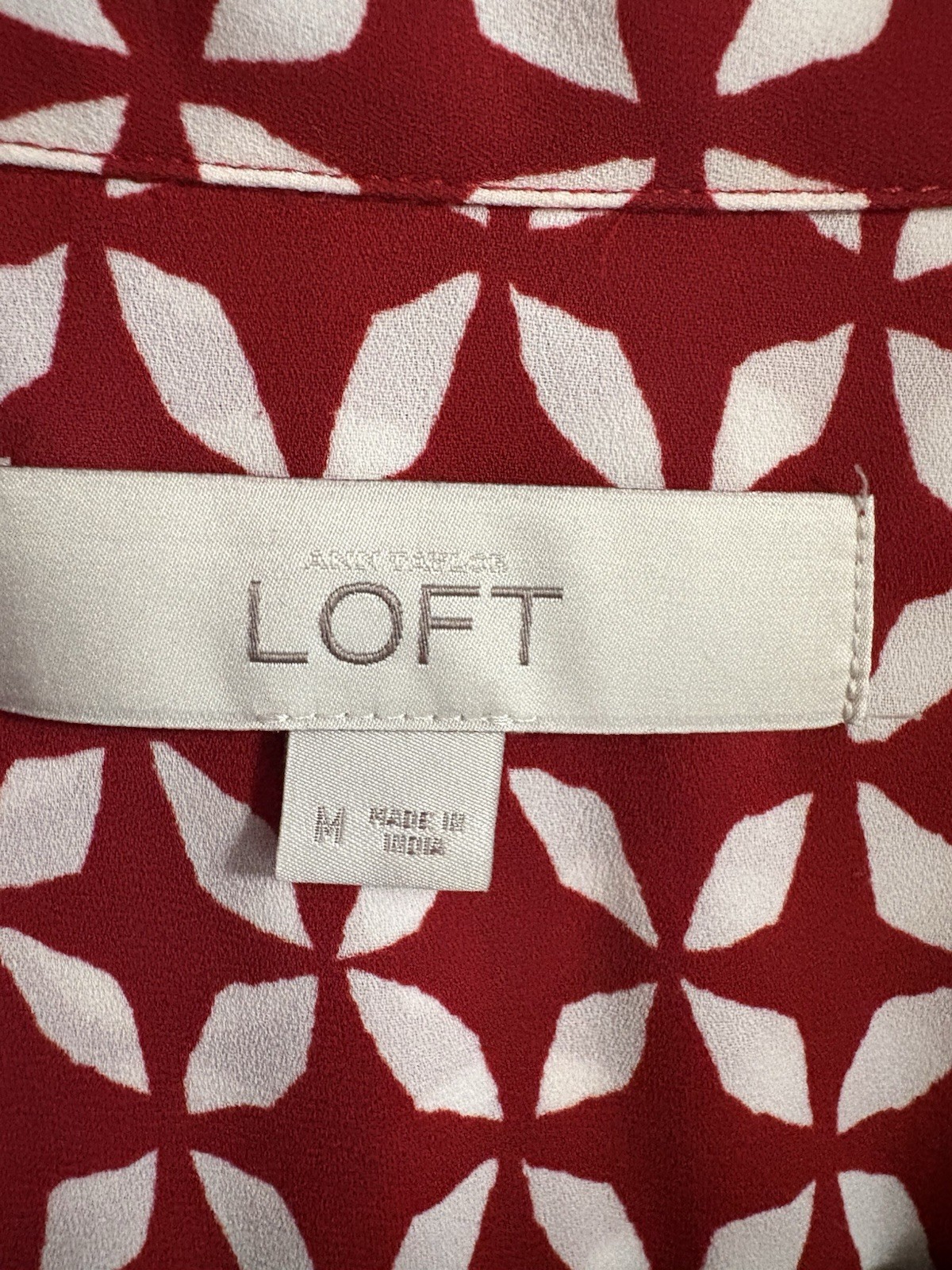 LOFT Red White Geometric Collared Short Sleeve Button-Up Blouse size M
