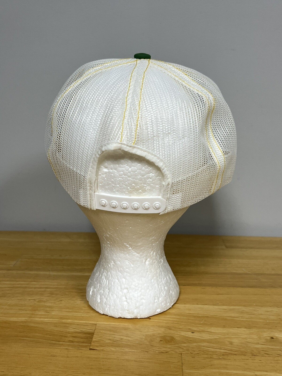 Vintage JOHN DEERE All Mesh Snapback Trucker Patch Cap Hat LOUISVILLE MFG CO USA