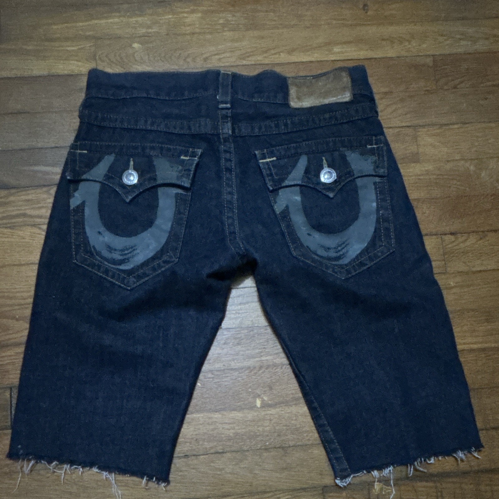 True Religion Dark Wash Blue Denim Cut Off Shorts Distressed Logo 5-Pocket