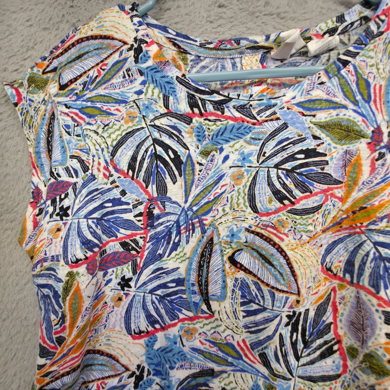 C&C California Top Womens M Blue Button Down Back Linen Floral Tropical Coastal