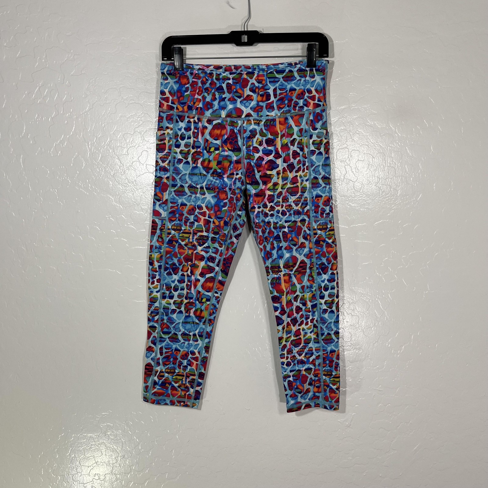 Constantly Varied Gear Leggings Womens M Multicolor Capri Pockets Yoga Gym