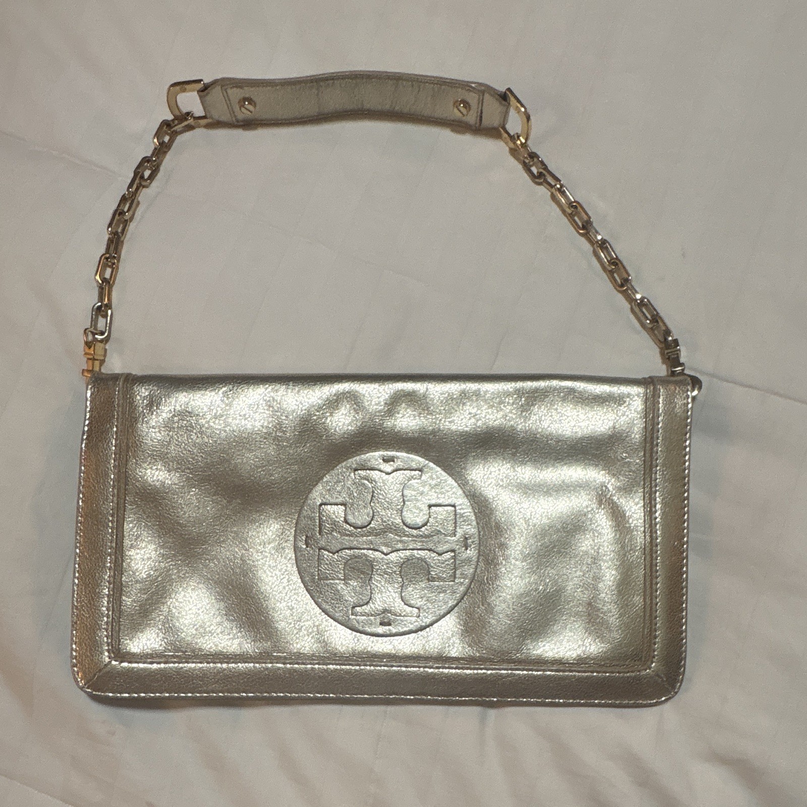 Tory Burch Metallic gold Shoulder Bag Chain Strap Zip Closure Logo, Gold