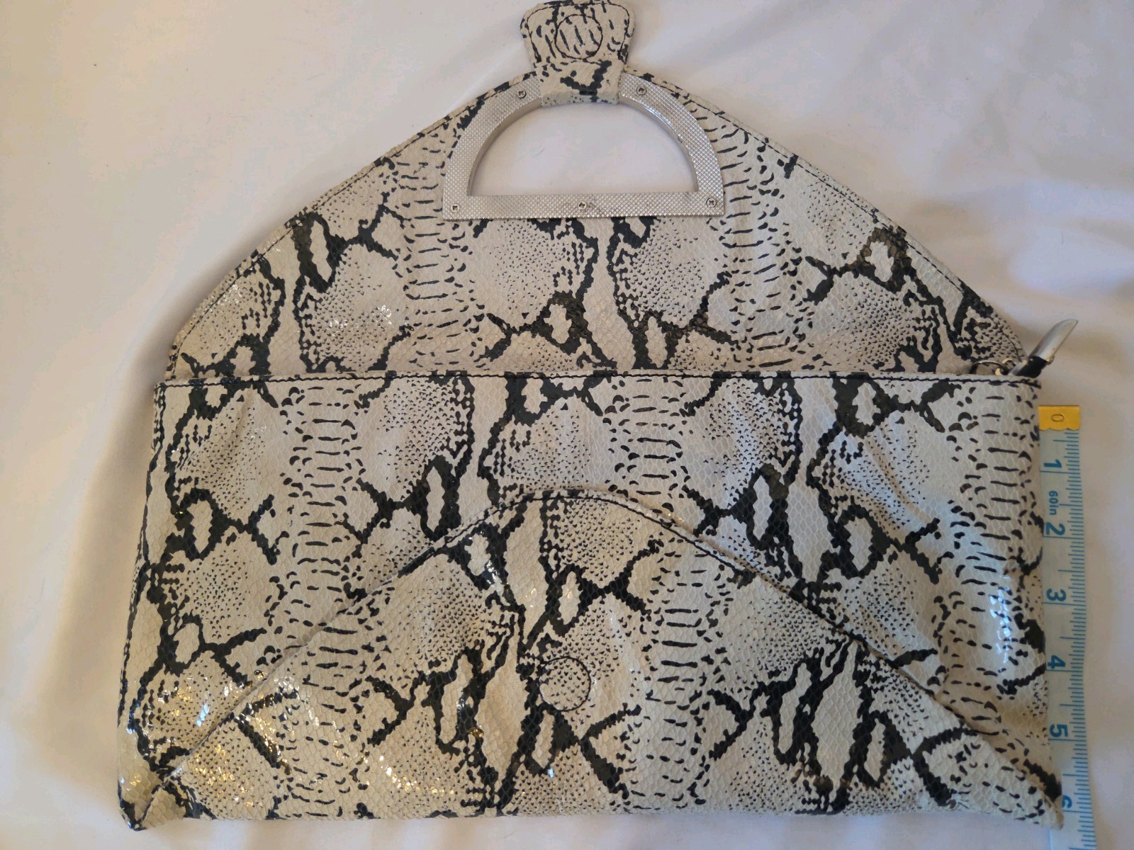 Cache’ Clutch Bag Y2K Snake skin. Purse black/ white Handbag Vtg. 90s New