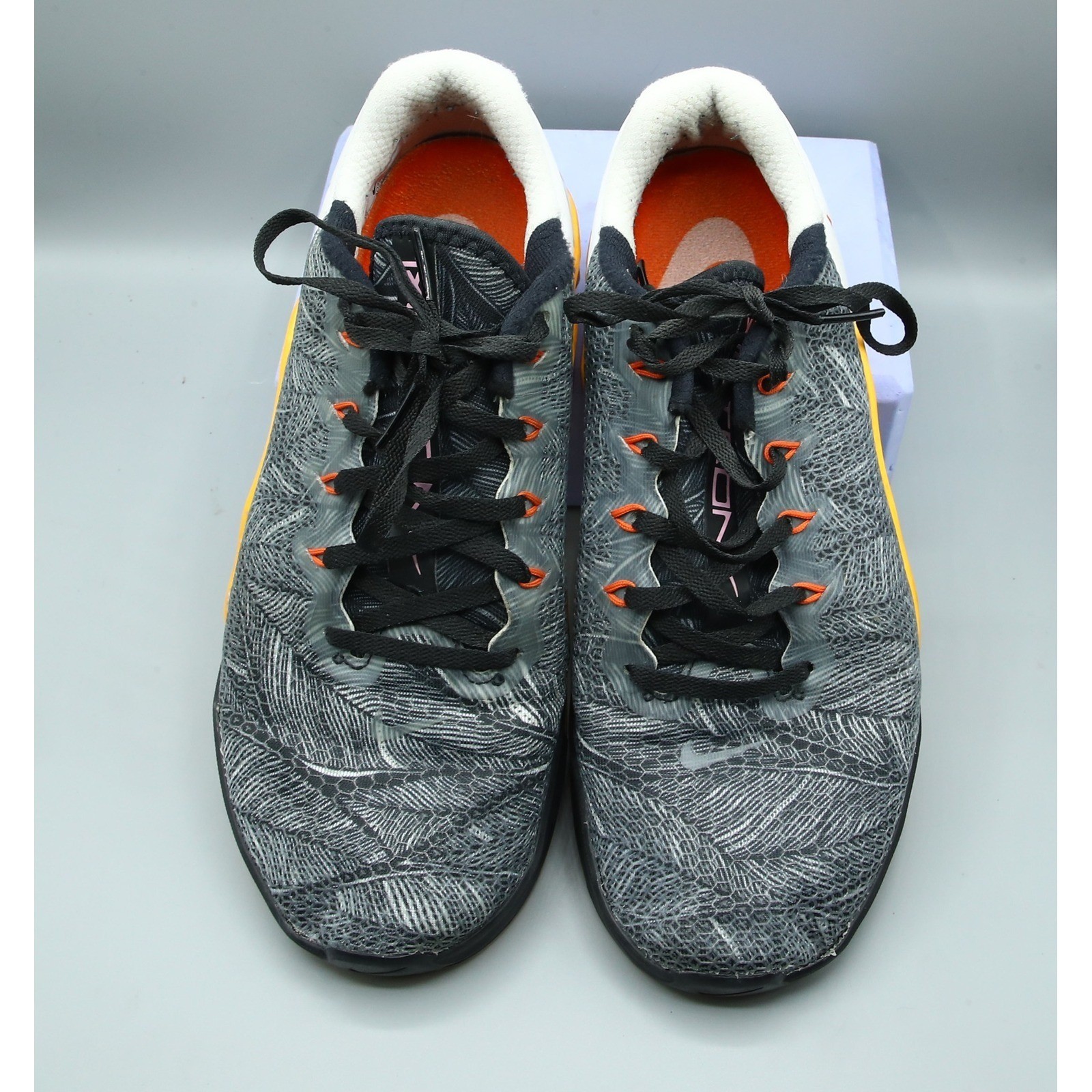 Nike Metcon 5 Women’s Training Shoes Grey White Orange AO2982-081 Size 10