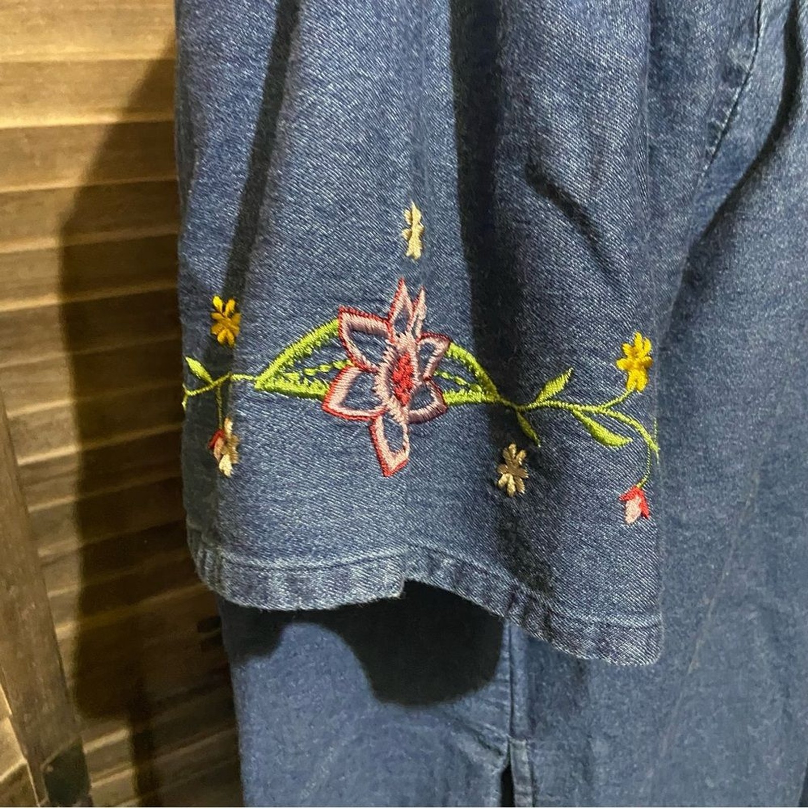 Loungees Midi Boho Chambray Dress Blue Denim Embroidered Floral Cotton Sz Large