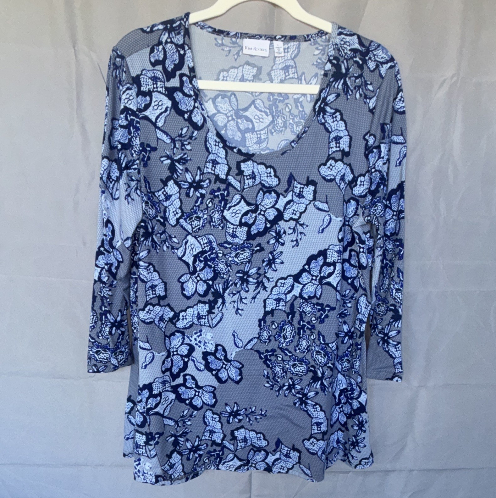 Kim Rogers Women Regular L Blue Gray Floral V-Neck 3/4 Sleeve Pullover Top