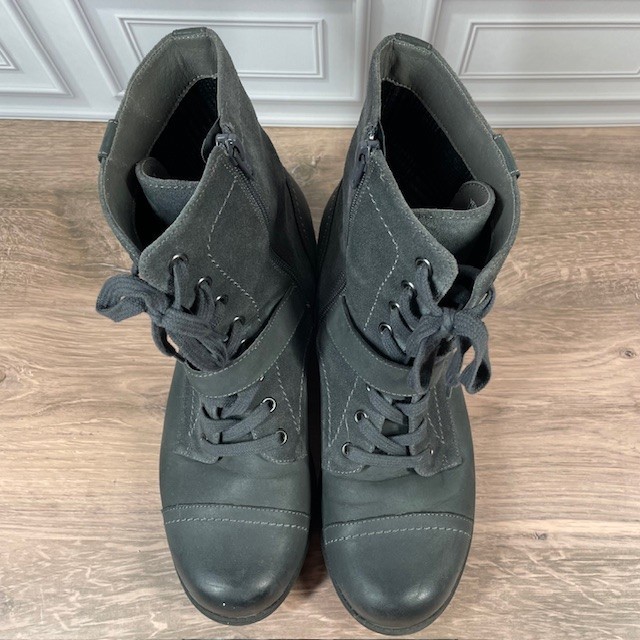 ABEO Verity Leather Combat/Moto Boots Lace Up Buckle Accent EUC Gray Size 9.5N
