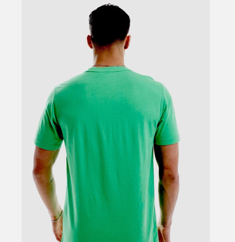 Nike Men’s Size L Essentials Sportswear Club Tee T Shirt Stadium Green