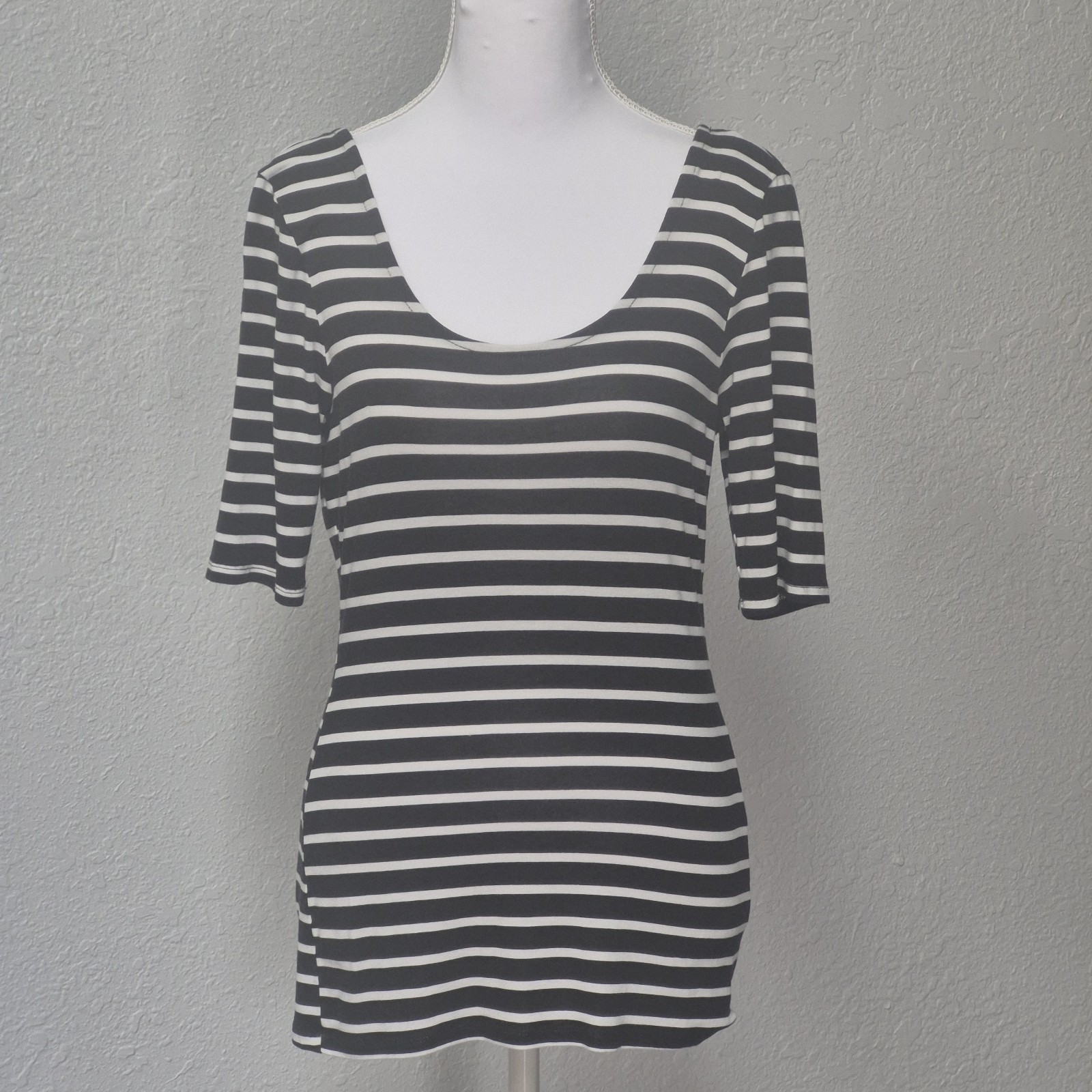 Black White Striped Scoop Neck Top Size L Soft Stretch Parisian Chic Clean Girl
