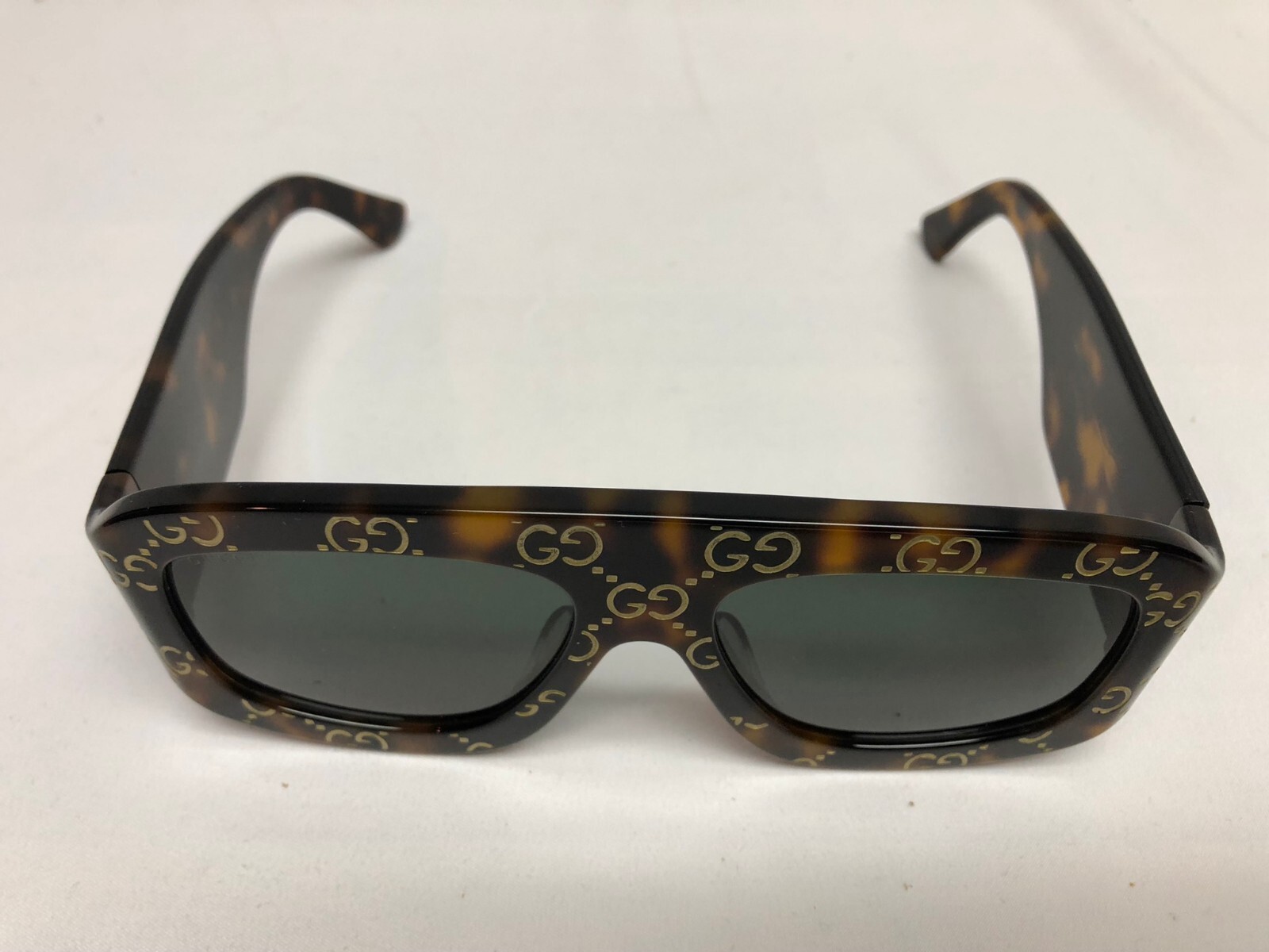 Authentic New Gucci tortoise Square Women’s Sunglasses GG0980S Gray Lens