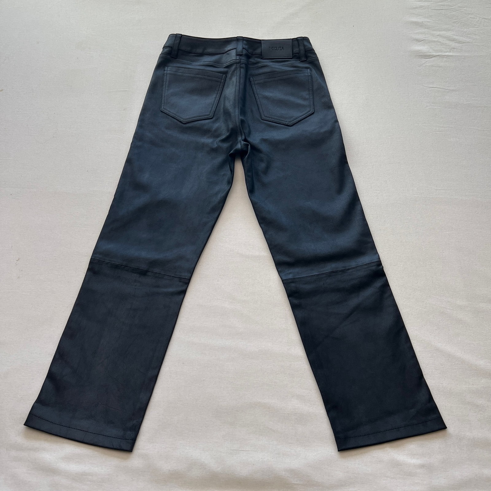 MIKUTA Womens 100% Sheep Stretch Leather Pants Size 26 Black Straight Leg