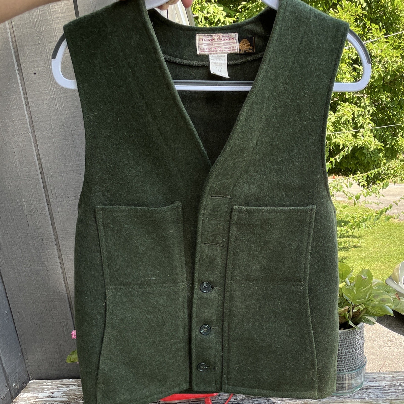 Filson Men’s Green Wool V-Neck Button Front Vest Pockets Size 40