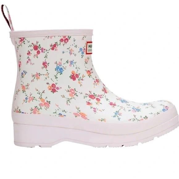 New NIB LoveShackFancy Hunter Play Sunrise Patchwork Pink Floral Short Rain Boot
