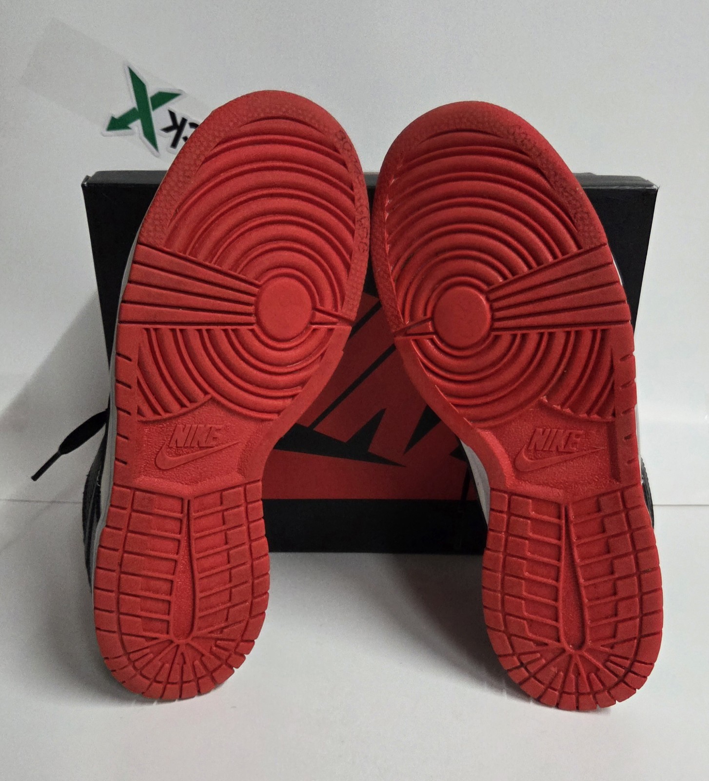 Nike Dunk Low EMB x NBA 75th Anniversary Chicago GS – Size 6.5 Y Or 8 Women’s