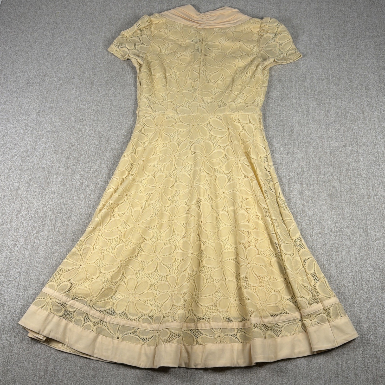 Butter Yellow Crochet Lace Dress Womens M Fit & Flare Vintage Cottagecore