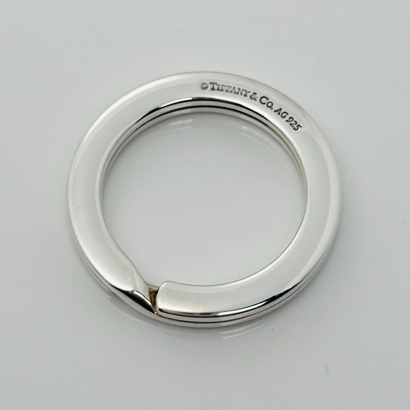 Tiffany & Co Heavy Thick Key Ring in Sterling Silver Keyring