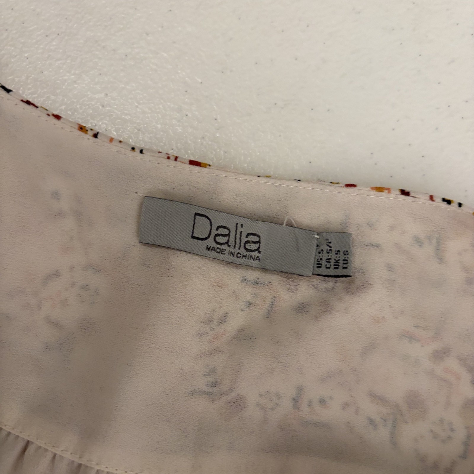Dalia Tank Top Women’s Small Printed Lined V-Neck Sleeveless Casual Shirt