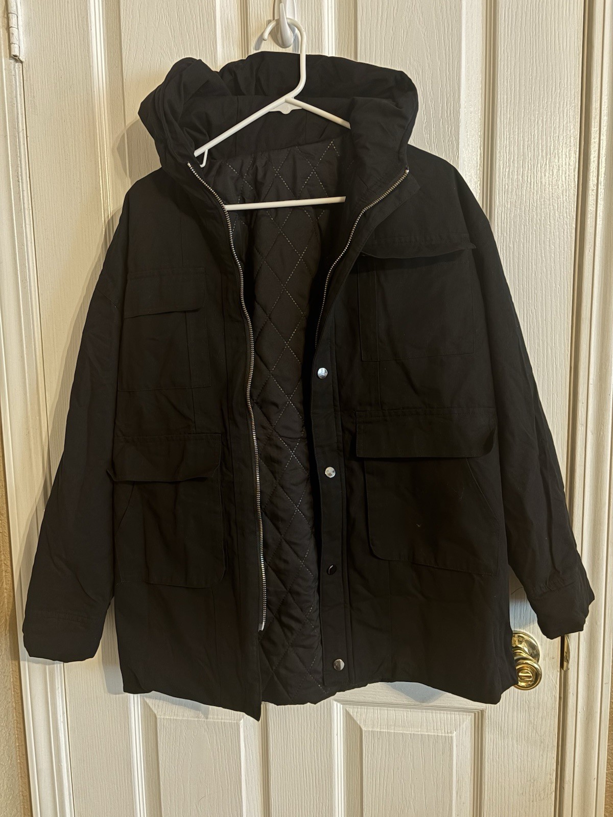 Women’s Black Hooded Puffer Jacket Snap & Zip Front Relaxed Fit Short
