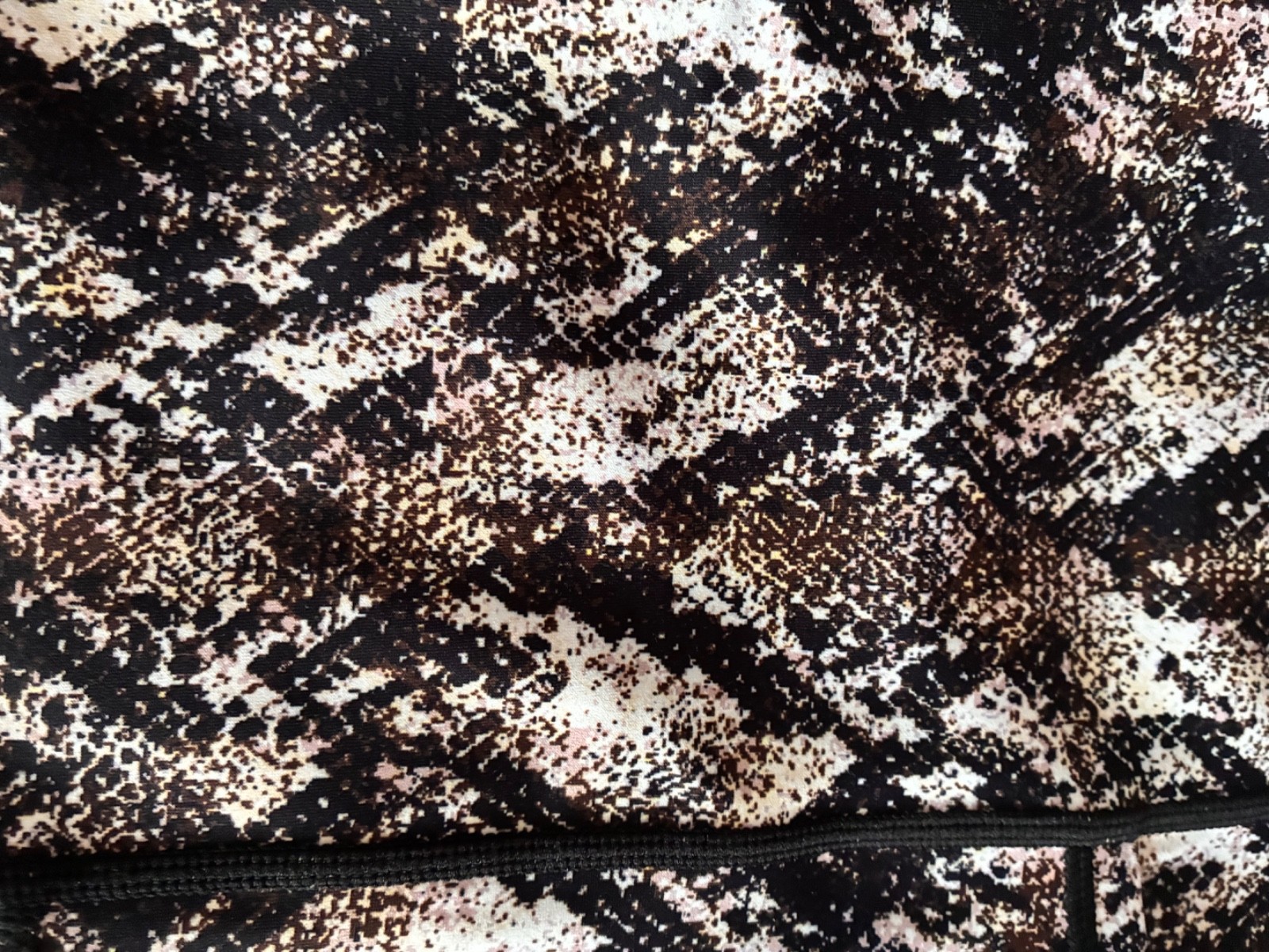 Constantly Varied Gear CVG Squat Proof Capri Snake skin