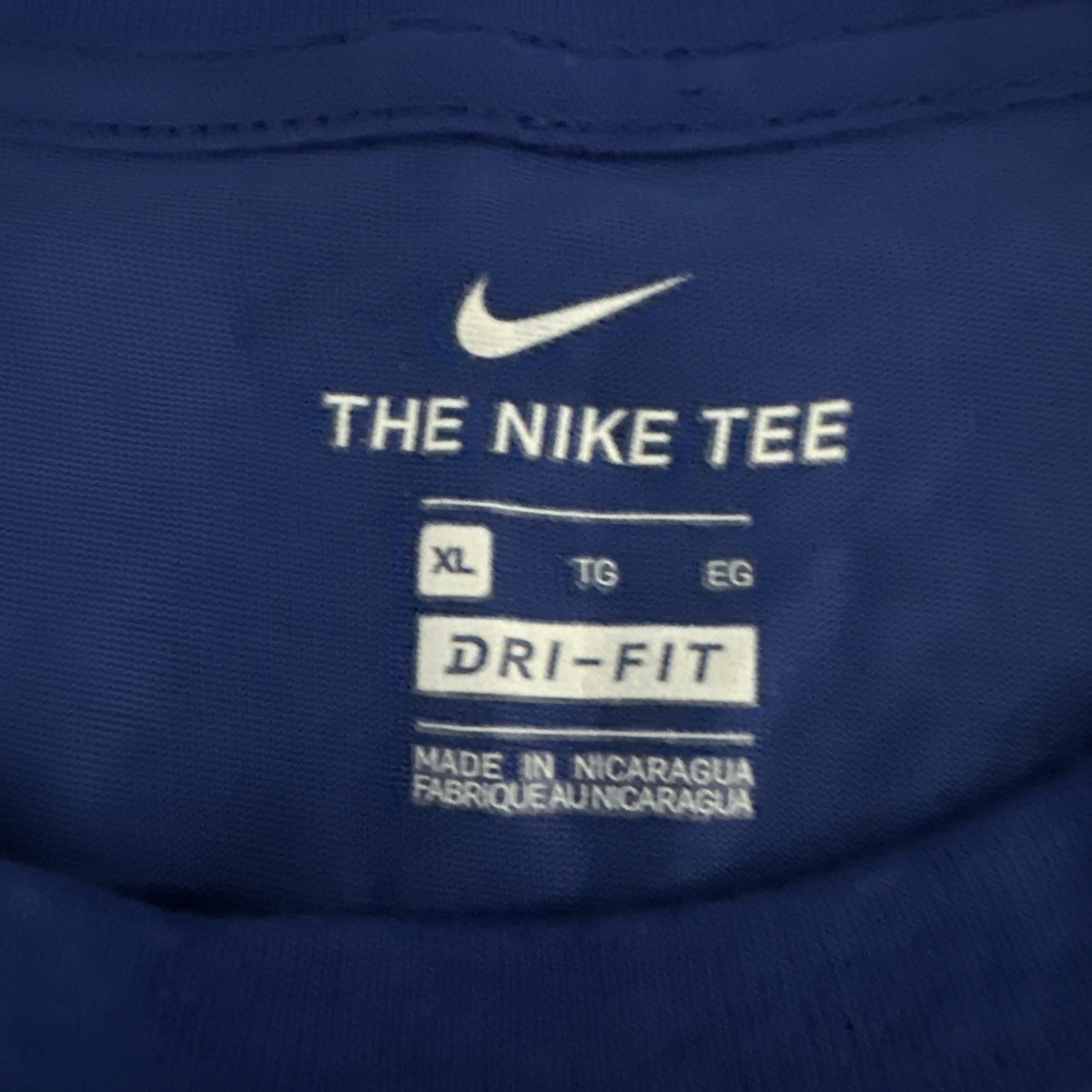 Nike Women’s XL Shirt Blue Short Sleeve Stylish Trendy Top Athletic