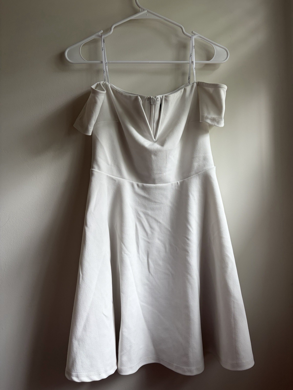 Lulu’s White Off Shoulder Fit Flare Wedding Cocktail Marilyn Monroe Mini Dress