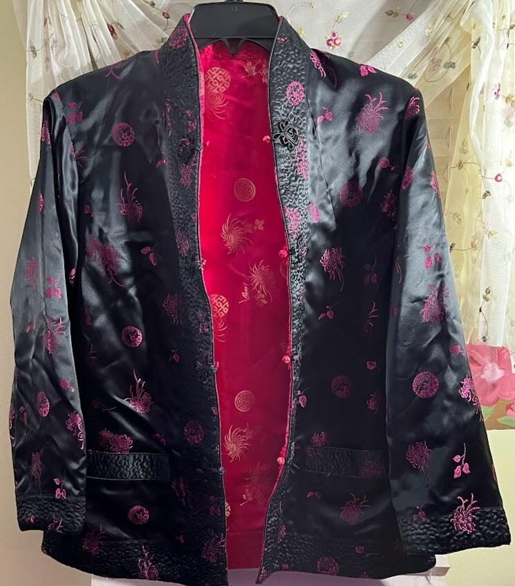 VTG Asian Jacket Woman’s Reversible Red pink Black Frog Button vtg Coat satin lg