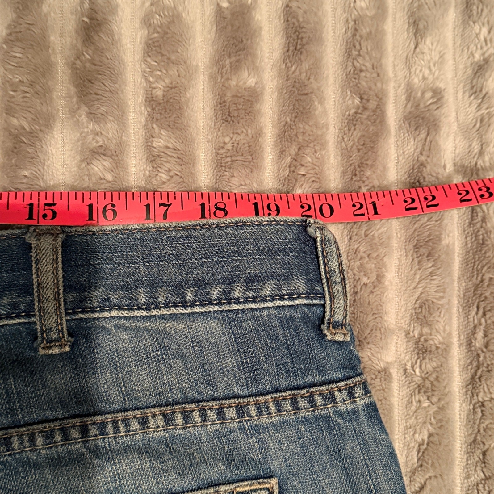 Old Navy Loose Fit Jeans Men’s 40×32 Light Medium Wash Distressed Blue Denim
